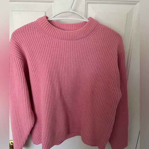 Uniqlo - never worn! - Picture 1 of 2